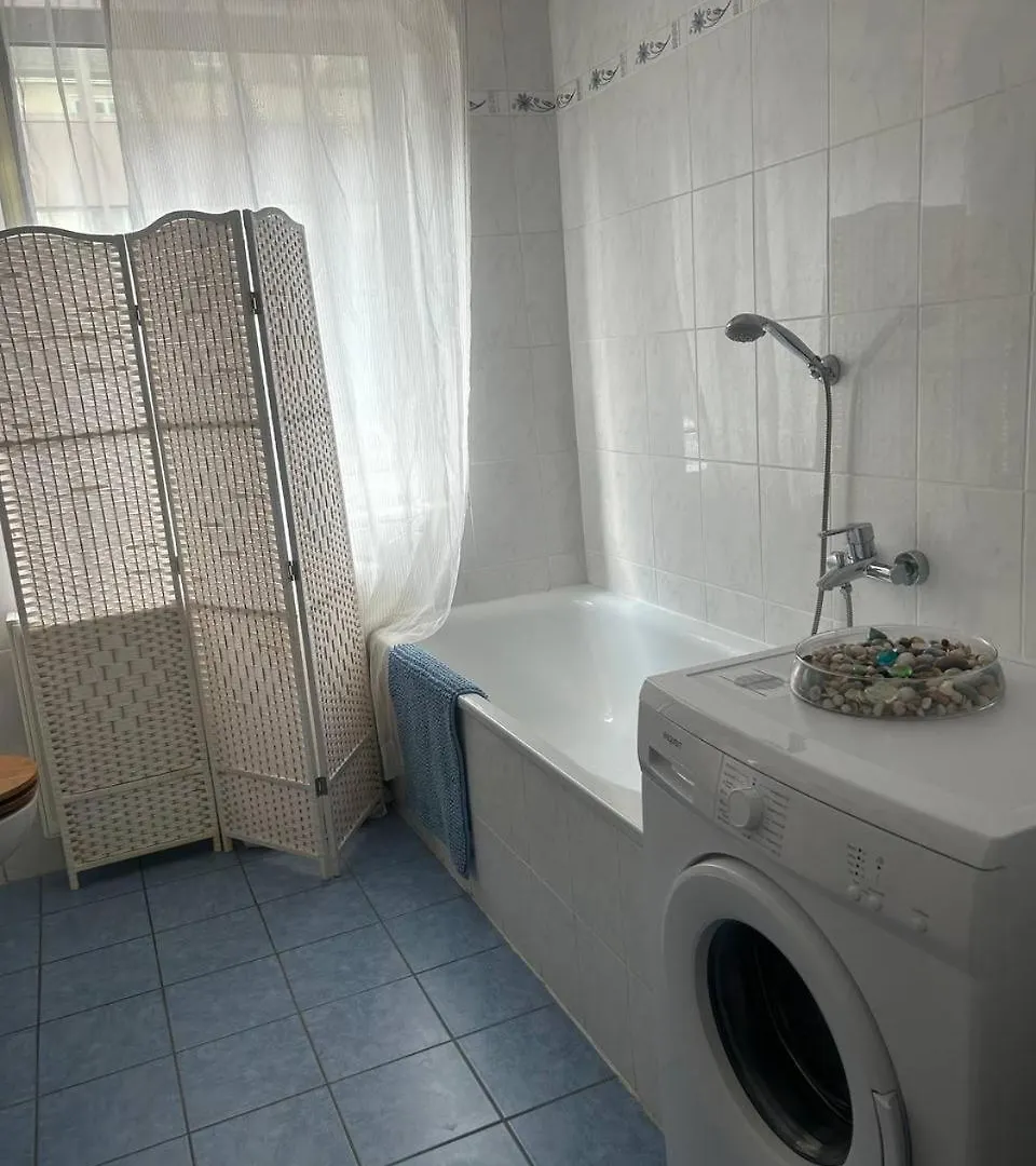 2 Zimmer Wohnung 1Min Messe Koeln Köln